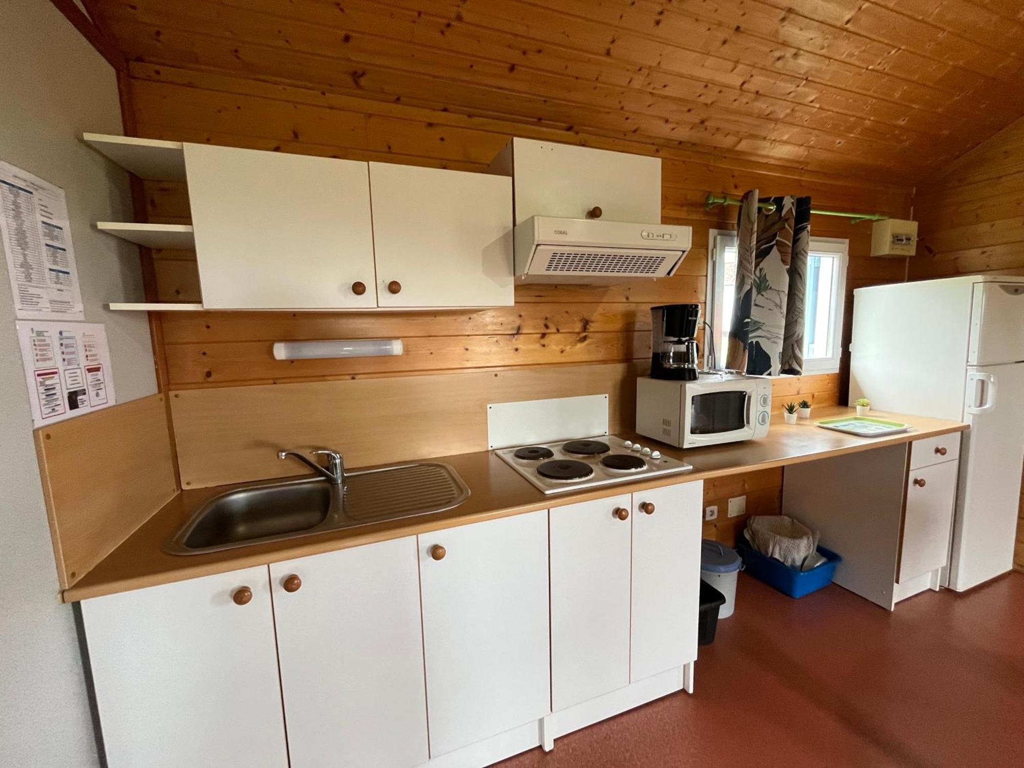 Camping De Saulieu Exterior photo